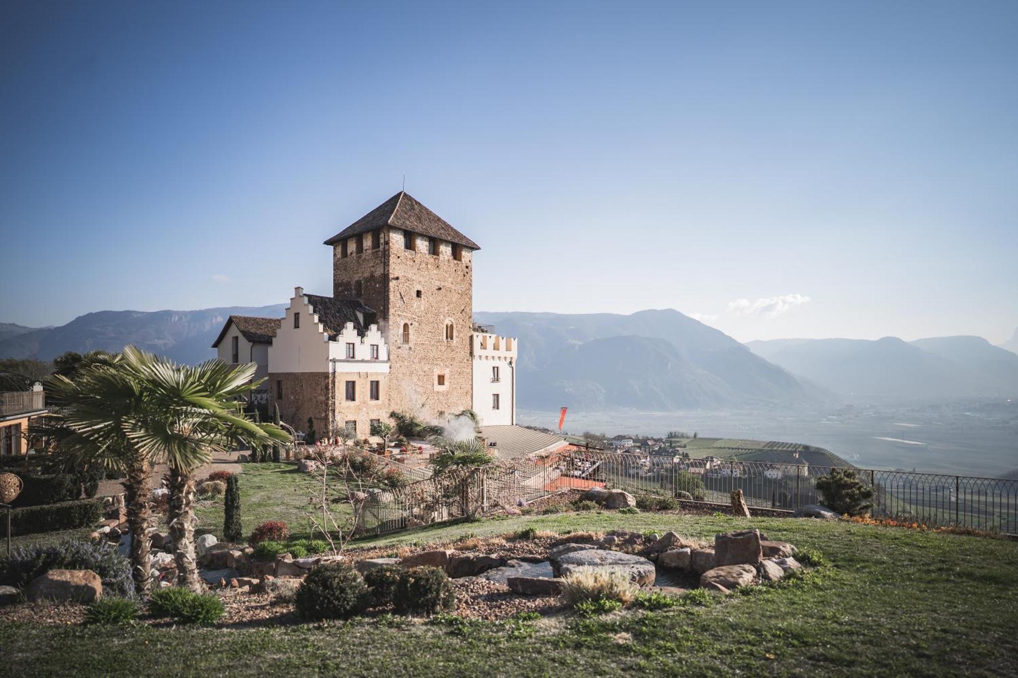 Schloss Hotel Korb Appiano Sulla Strada Del Vino Exteriér fotografie